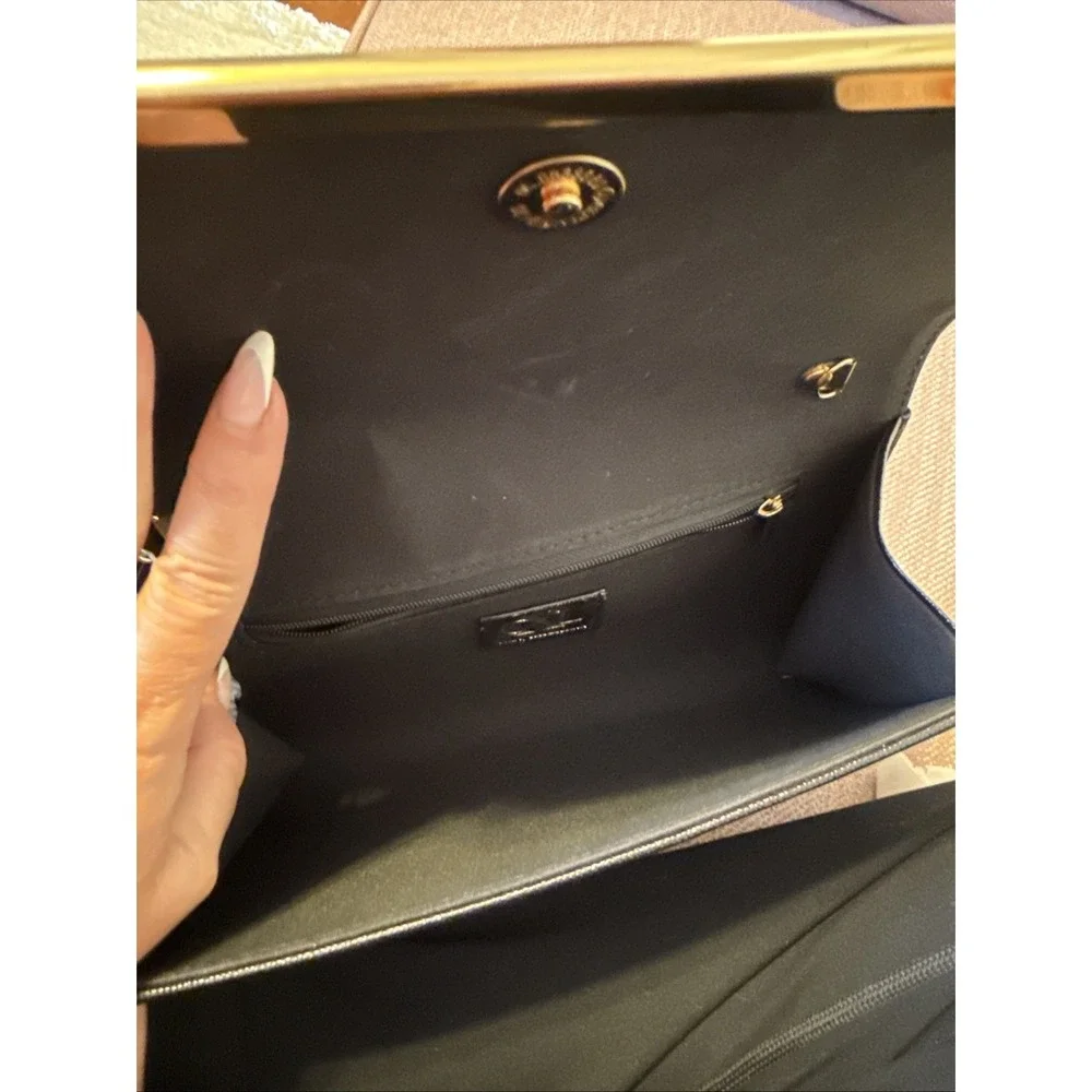 NEW CXL by‎ Christian Lacroix Women's Glam Caviar Clutch w/Detachable Chain
